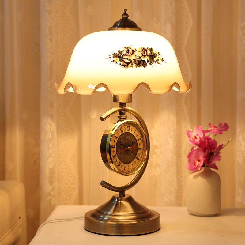 Lampa biurkowa w stylu średnio – Desk Lamp recenzja i cena