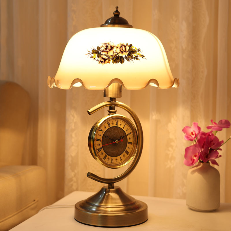 Lampa biurkowa w stylu średnio – Desk Lamp recenzja i cena